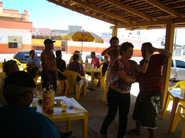 Descrio: C:\Users\MEC\Desktop\Micro Intelbras\HD_WIN2000\Documents and settings\Marcelo\Meus Documentos\Site DJ MEC - JDR Sistemas\Dj_Mec_Bar_Elvis.JPG