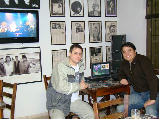 Descrio: C:\Users\MEC\Desktop\Micro Intelbras\HD_WIN2000\Documents and settings\Marcelo\Meus Documentos\Site DJ MEC - JDR Sistemas\Dj_Mec_Farley.JPG