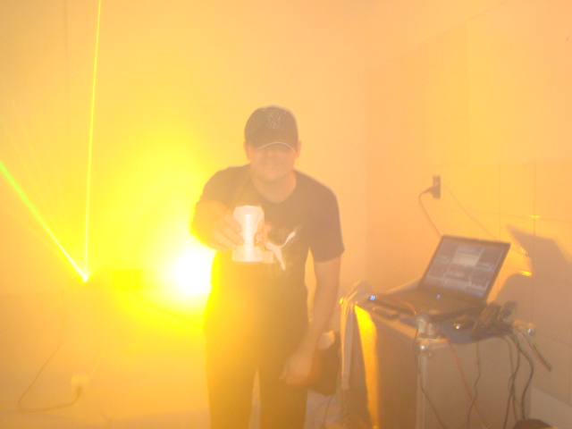 Descrio: C:\Users\MEC\Desktop\Micro Intelbras\HD_WIN2000\Documents and settings\Marcelo\Meus Documentos\Site DJ MEC - JDR Sistemas\Dj_Mec_Festa_Felipe_II.JPG
