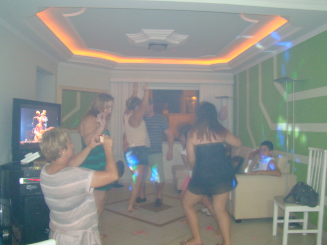 Descrio: C:\Users\MEC\Desktop\Micro Intelbras\HD_WIN2000\Documents and settings\Marcelo\Meus Documentos\Site DJ MEC - JDR Sistemas\Dj_Mec_Festa_Sandro_I.JPG
