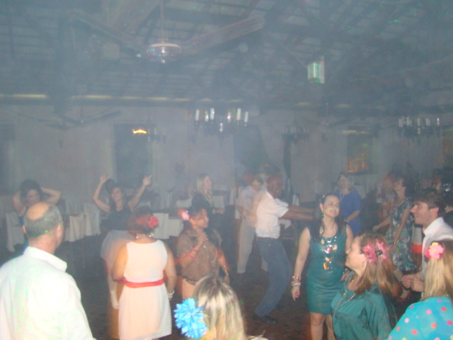 Descrio: C:\Users\MEC\Desktop\Micro Intelbras\HD_WIN2000\Documents and settings\Marcelo\Meus Documentos\Site DJ MEC - JDR Sistemas\Dj_Mec_Festa_Servidores_2.JPG