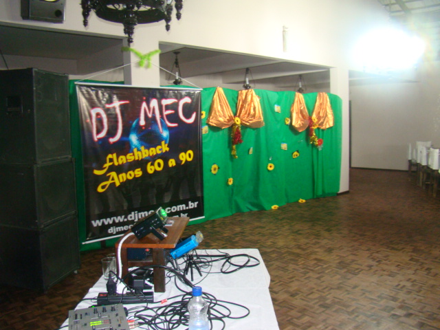 Descrio: C:\Users\MEC\Desktop\Micro Intelbras\HD_WIN2000\Documents and settings\Marcelo\Meus Documentos\Site DJ MEC - JDR Sistemas\Dj_Mec_Festa_Servidores_3.JPG