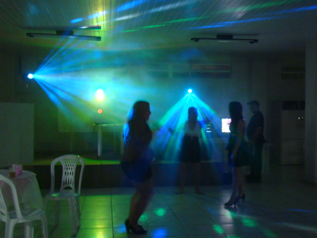Descrio: C:\Users\MEC\Desktop\Micro Intelbras\HD_WIN2000\Documents and settings\Marcelo\Meus Documentos\Site DJ MEC - JDR Sistemas\Dj_Mec_Niver_Carol_1.JPG