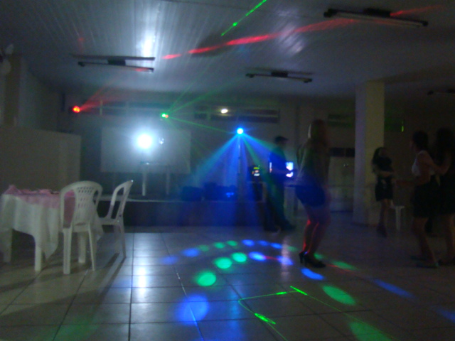 Descrio: C:\Users\MEC\Desktop\Micro Intelbras\HD_WIN2000\Documents and settings\Marcelo\Meus Documentos\Site DJ MEC - JDR Sistemas\Dj_Mec_Niver_Carol_2.JPG
