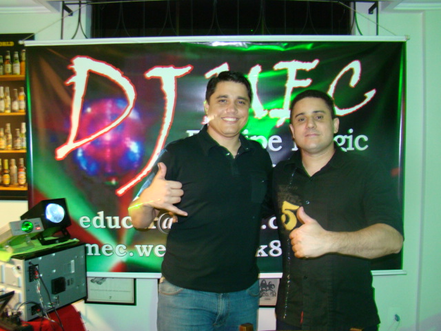 Descrio: C:\Users\MEC\Desktop\Micro Intelbras\HD_WIN2000\Documents and settings\Marcelo\Meus Documentos\Site DJ MEC - JDR Sistemas\Dj_Mec_Tunel_Tempo_13.JPG