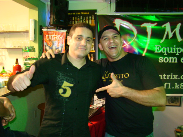 Descrio: C:\Users\MEC\Desktop\Micro Intelbras\HD_WIN2000\Documents and settings\Marcelo\Meus Documentos\Site DJ MEC - JDR Sistemas\Dj_Mec_Tunel_Tempo_14.JPG