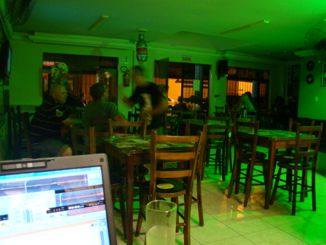 Descrio: C:\Users\MEC\Desktop\Micro Intelbras\HD_WIN2000\Documents and settings\Marcelo\Meus Documentos\Site DJ MEC - JDR Sistemas\Dj_Mec_Tunel_Tempo_27.JPG