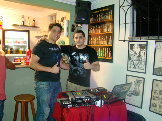 Descrio: C:\Users\MEC\Desktop\Micro Intelbras\HD_WIN2000\Documents and settings\Marcelo\Meus Documentos\Site DJ MEC - JDR Sistemas\Dj_Mec_Tunel_Tempo_32.JPG