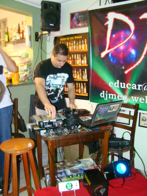 Descrio: C:\Users\MEC\Desktop\Micro Intelbras\HD_WIN2000\Documents and settings\Marcelo\Meus Documentos\Site DJ MEC - JDR Sistemas\Dj_Mec_Tunel_Tempo_48.JPG