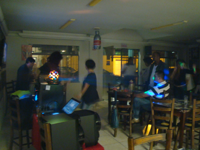 Descrio: C:\Users\MEC\Desktop\Micro Intelbras\HD_WIN2000\Documents and settings\Marcelo\Meus Documentos\Site DJ MEC - JDR Sistemas\Dj_Mec_Tunel_Tempo_IV.JPG